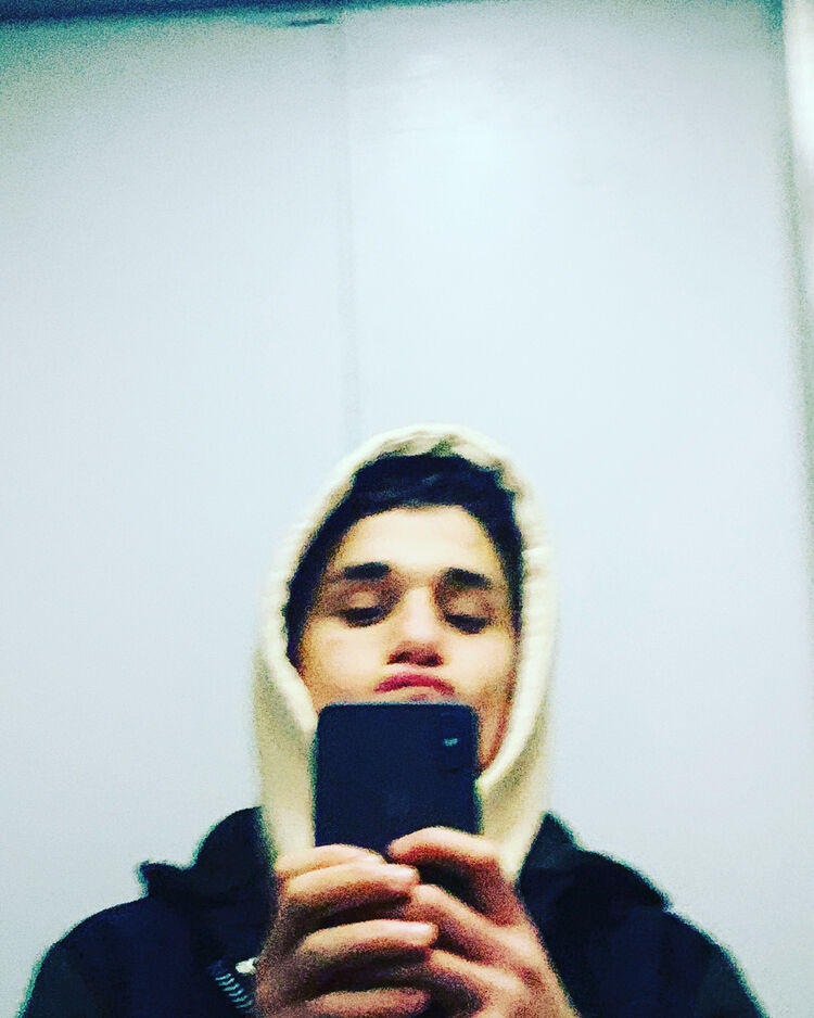  31857889  , 21 ,    