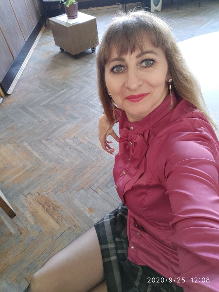  ,   Tanya, 52 ,  