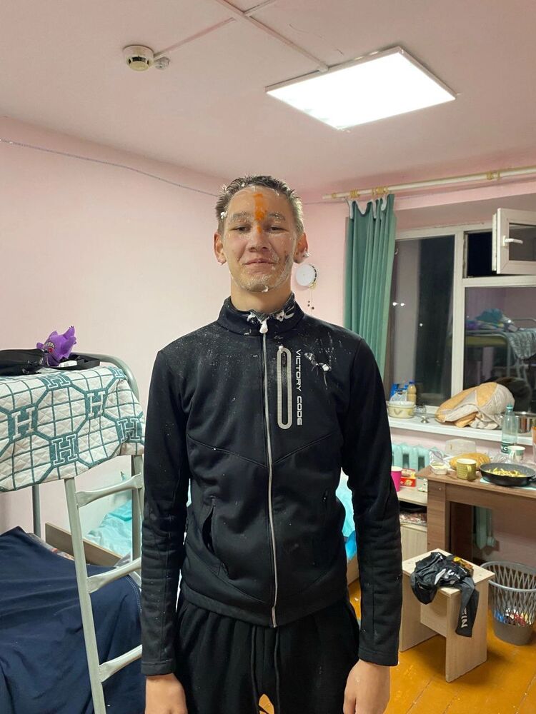  -,   , 19 ,   ,   