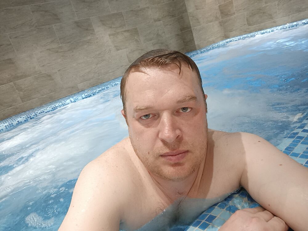  ,   Vitalie, 39 ,   ,   