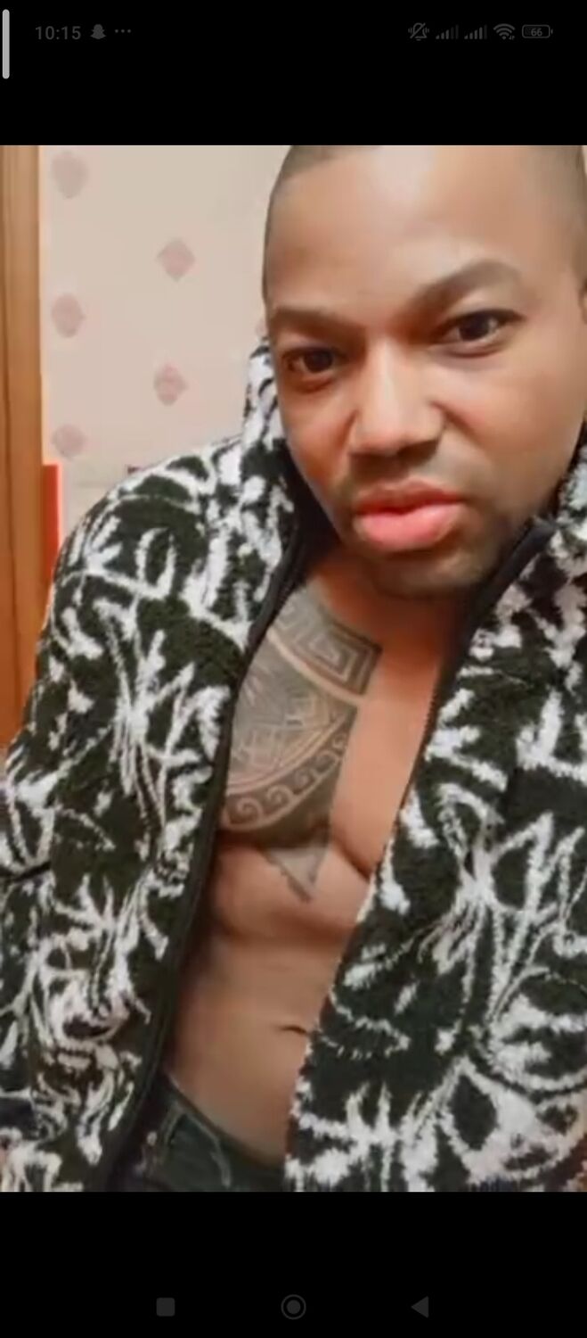  ,   Maikel, 32 ,   ,   