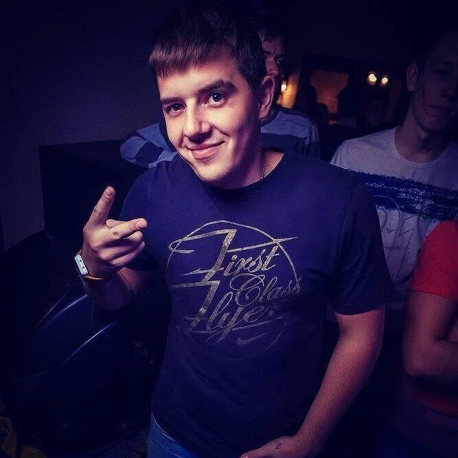  40768169  , 30 ,    