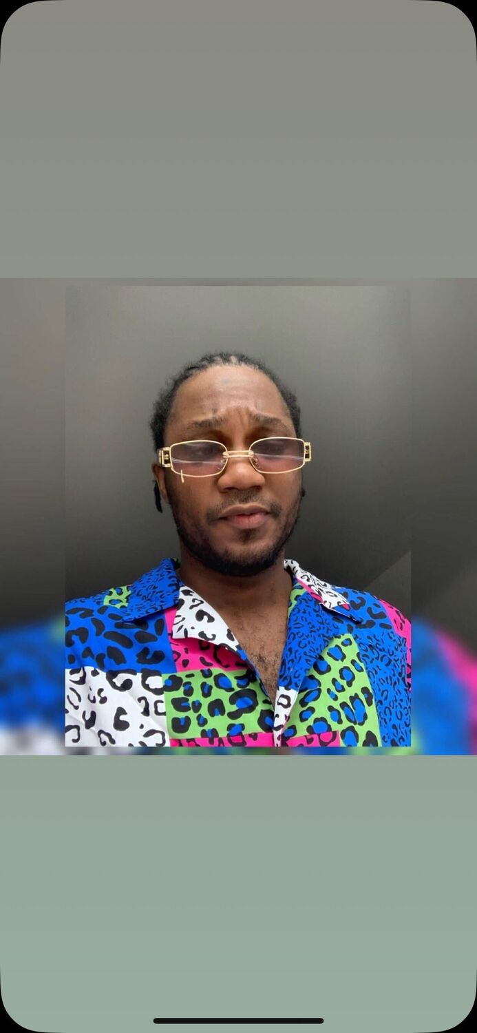  54134839  Dieu merci, 27 ,    