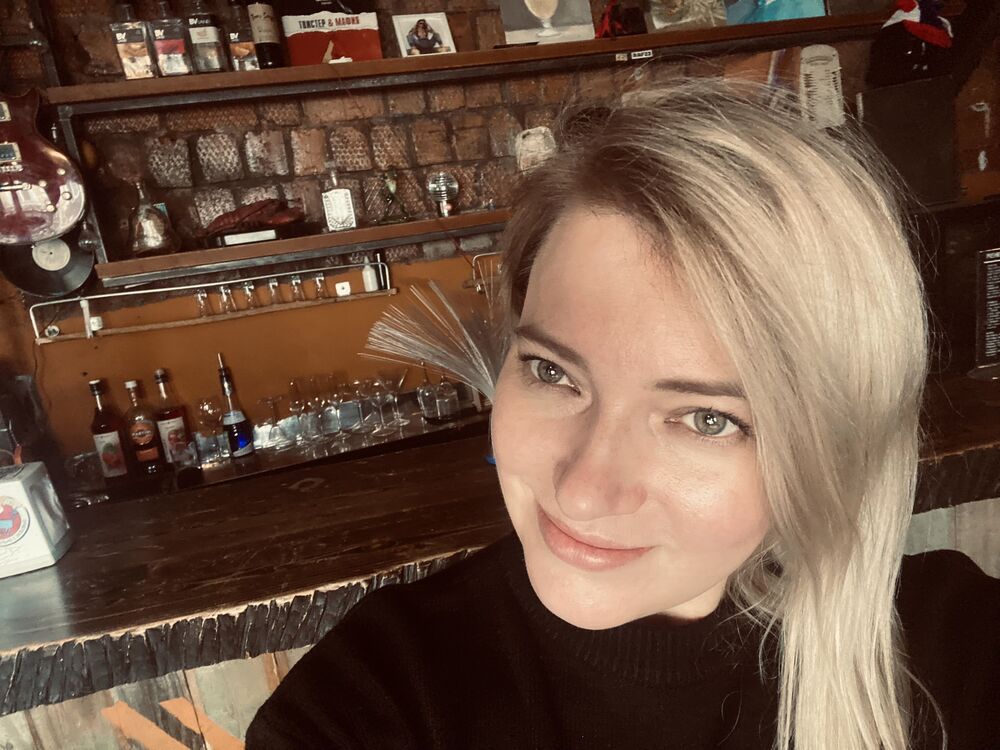  44043189  Natalia, 39 ,    Canary Wharf