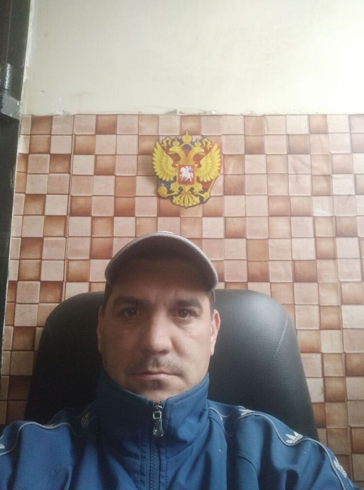  46958249  , 39 ,    