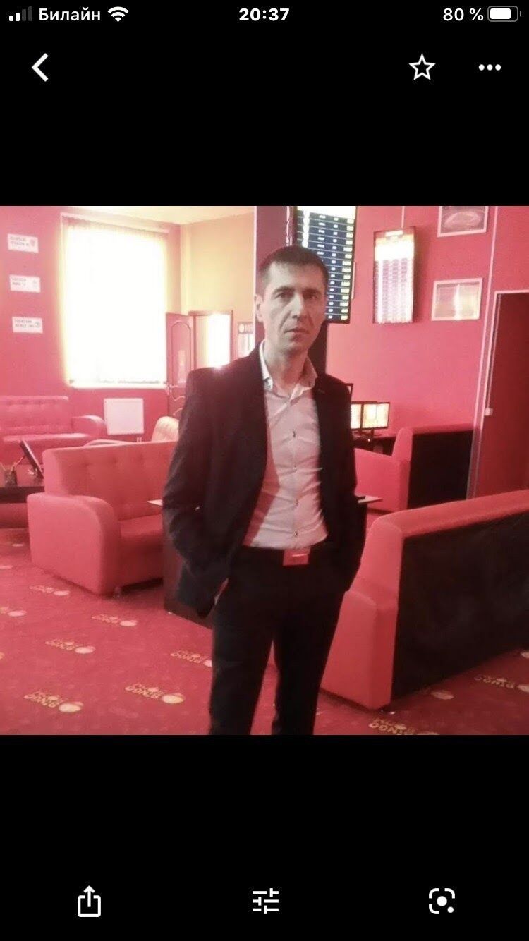  35685469  Ben, 44 ,    