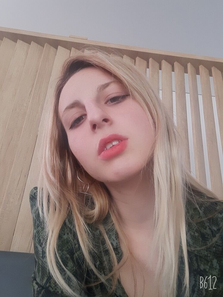  30071369  Tatyana, 23 ,    