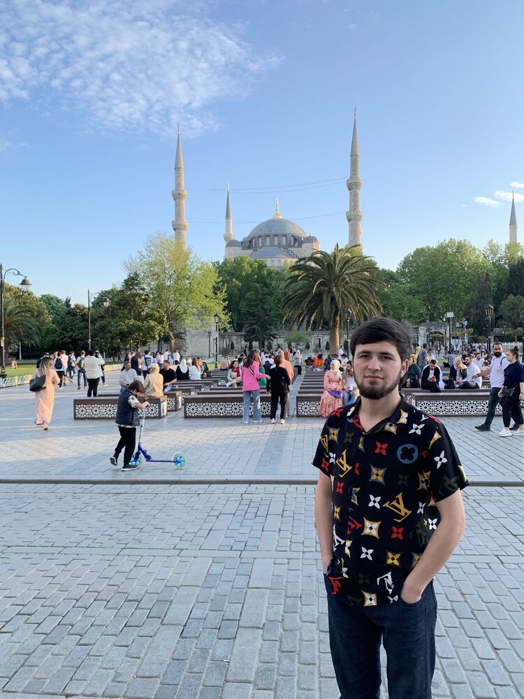  ,   Farrukh, 25 ,   ,   , c 