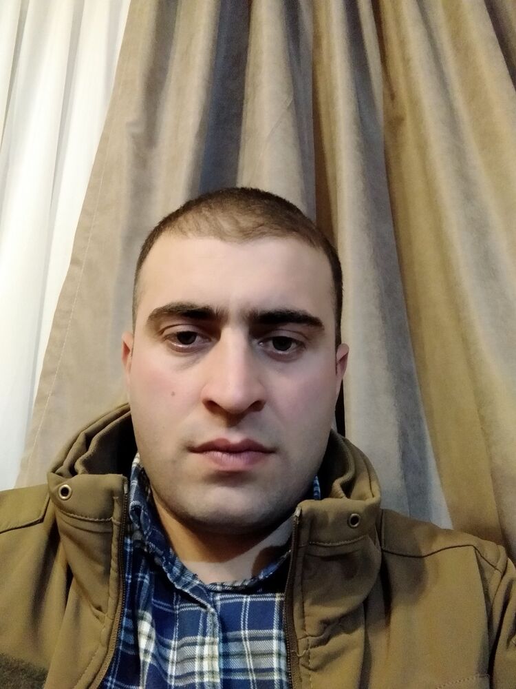 ���� 18956359 ������� Gio, 34 ����, ���� ���������� � �������