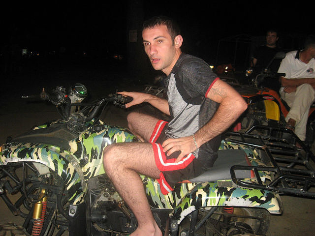 ,   Bacho, 30 ,   