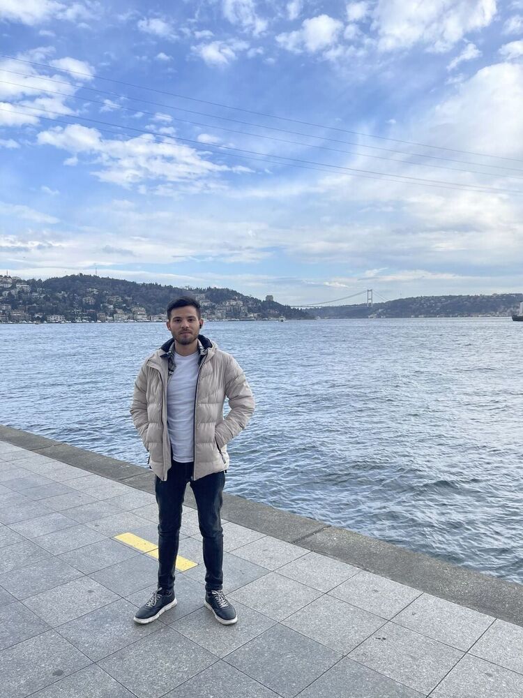  34296289  Mustafa, 27 ,    
