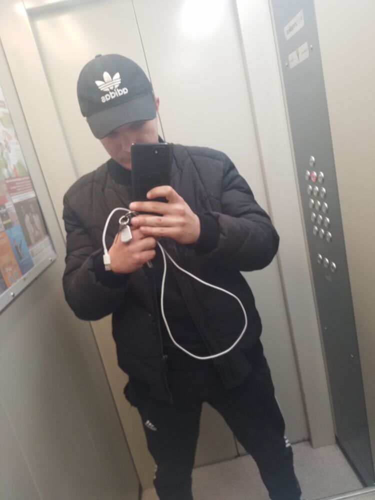  33721869  , 23 ,    