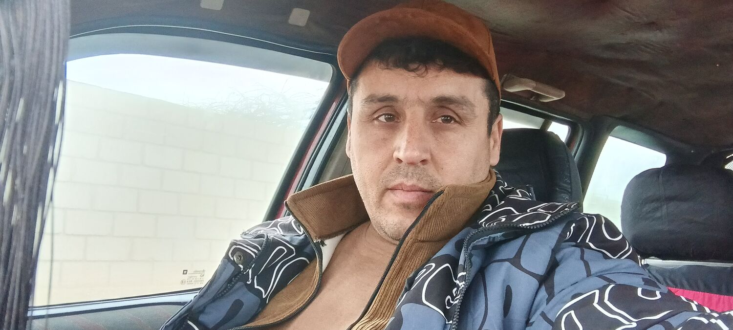  52764969  Zohir, 38 ,    