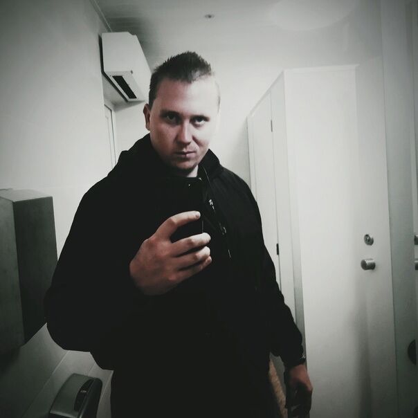  39204269  Aleksandr, 30 ,    