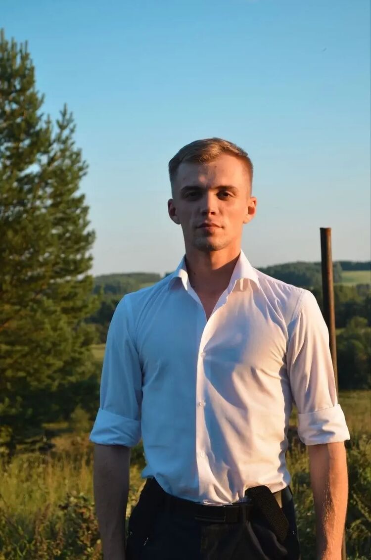  47313609  , 23 ,     