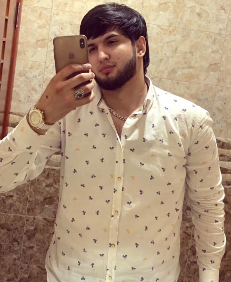  38746679  Muhsin, 31 ,    