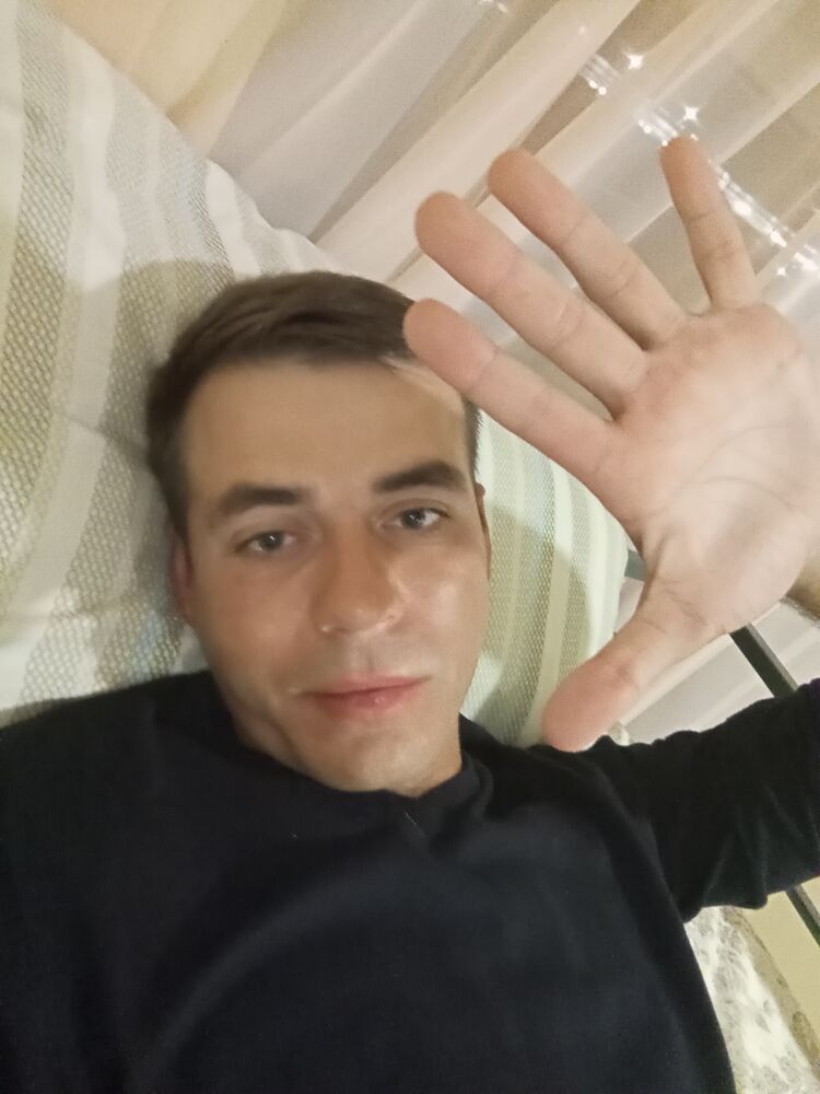  37799279  , 30 ,    