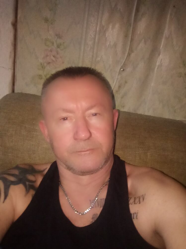  44149639  , 49 ,    