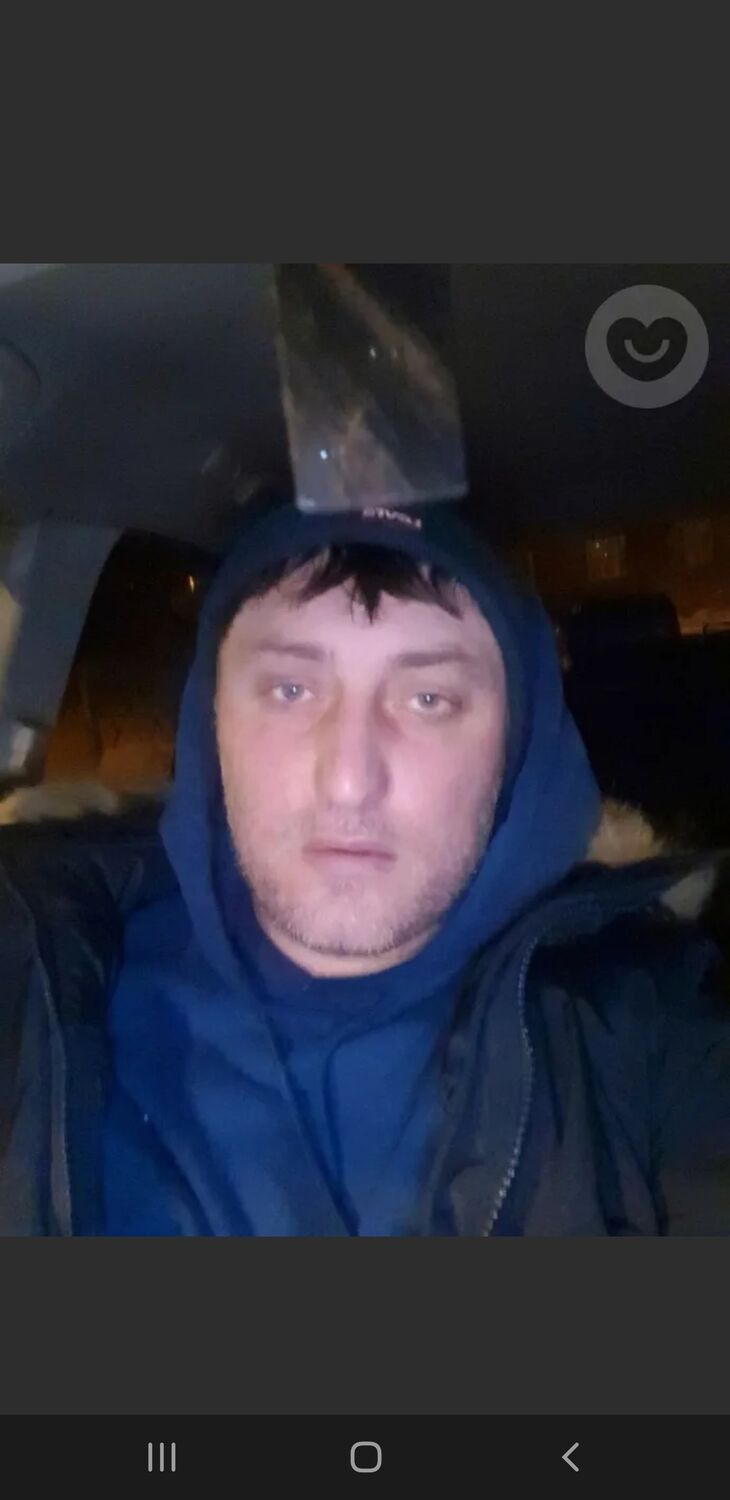  27327549  ArTuR, 33 ,    