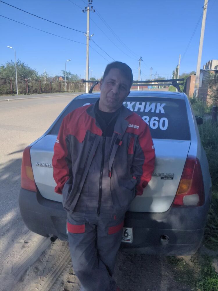  44686419  , 52 ,    