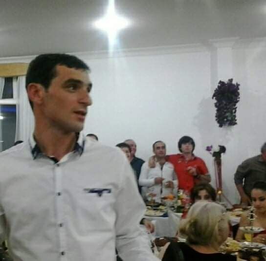  39563089  Gio, 34 ,    