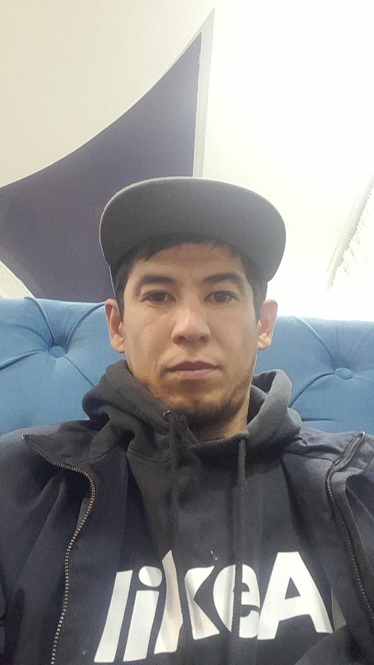 46979619  Aza, 28 ,    