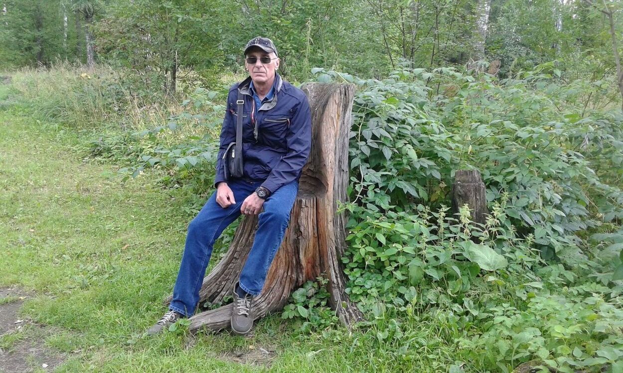  25825159  Gennadiy, 66 ,    