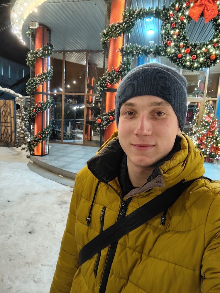  51066029  Kirill, 22 ,    