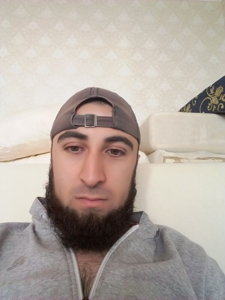  ,   Sadullo, 31 ,   c 