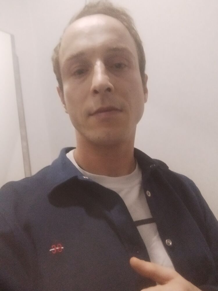  48194379  , 32 ,    