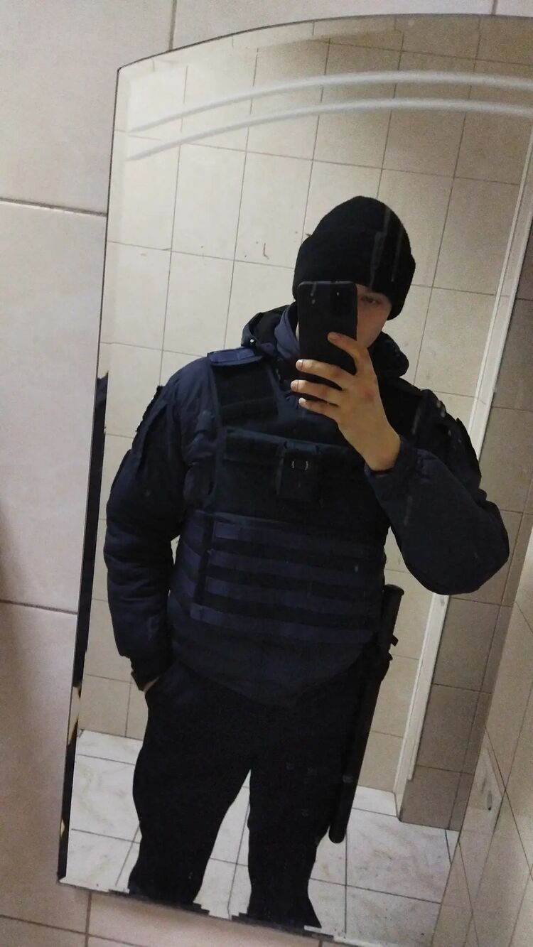  29590709  , 23 ,    -