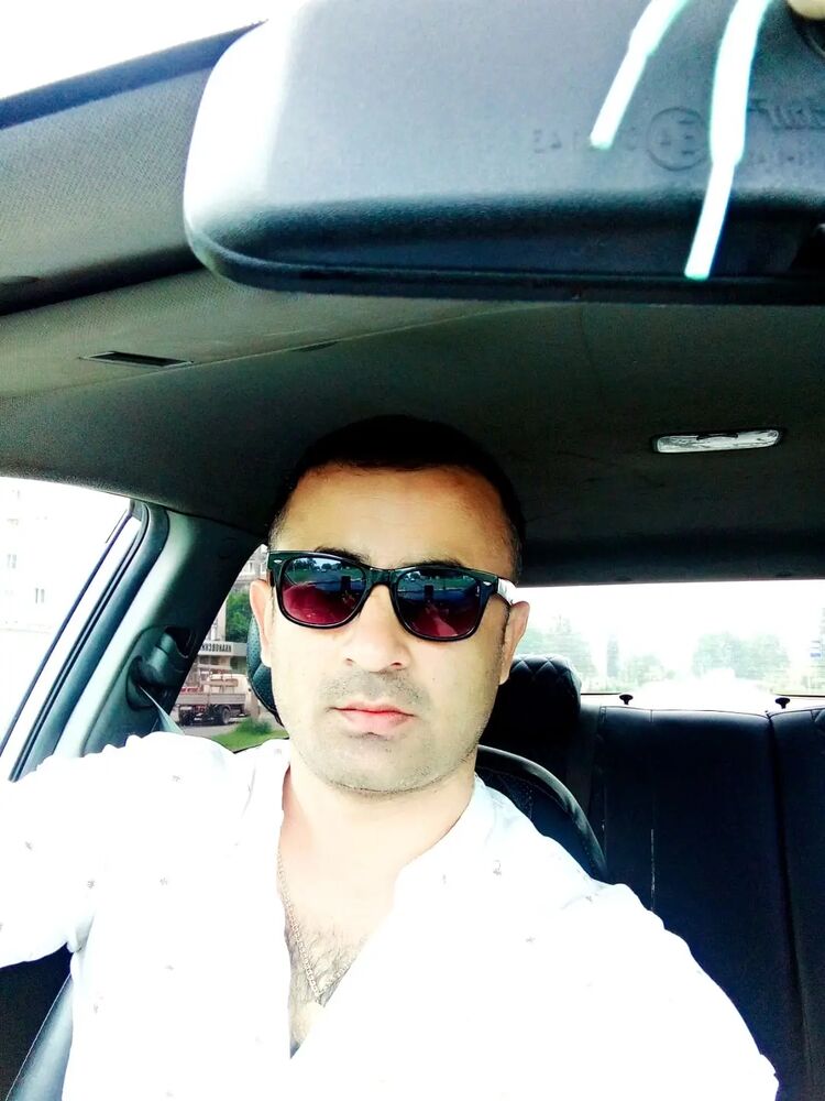  50216019  Sanjar, 42 ,    