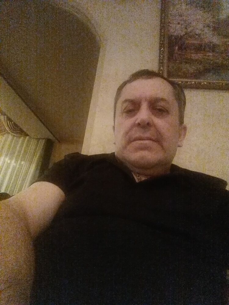 ,   Robin, 60 ,   