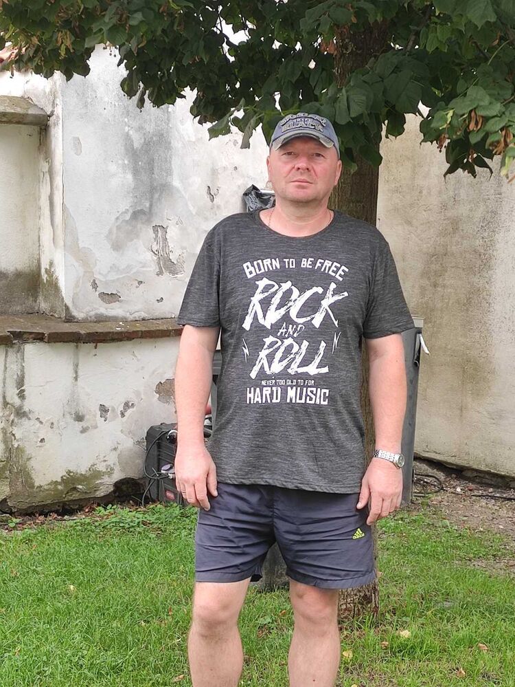  ,   Dgekson, 45 ,     , c 