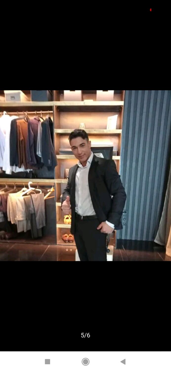  45061039  Carlos, 30 ,    