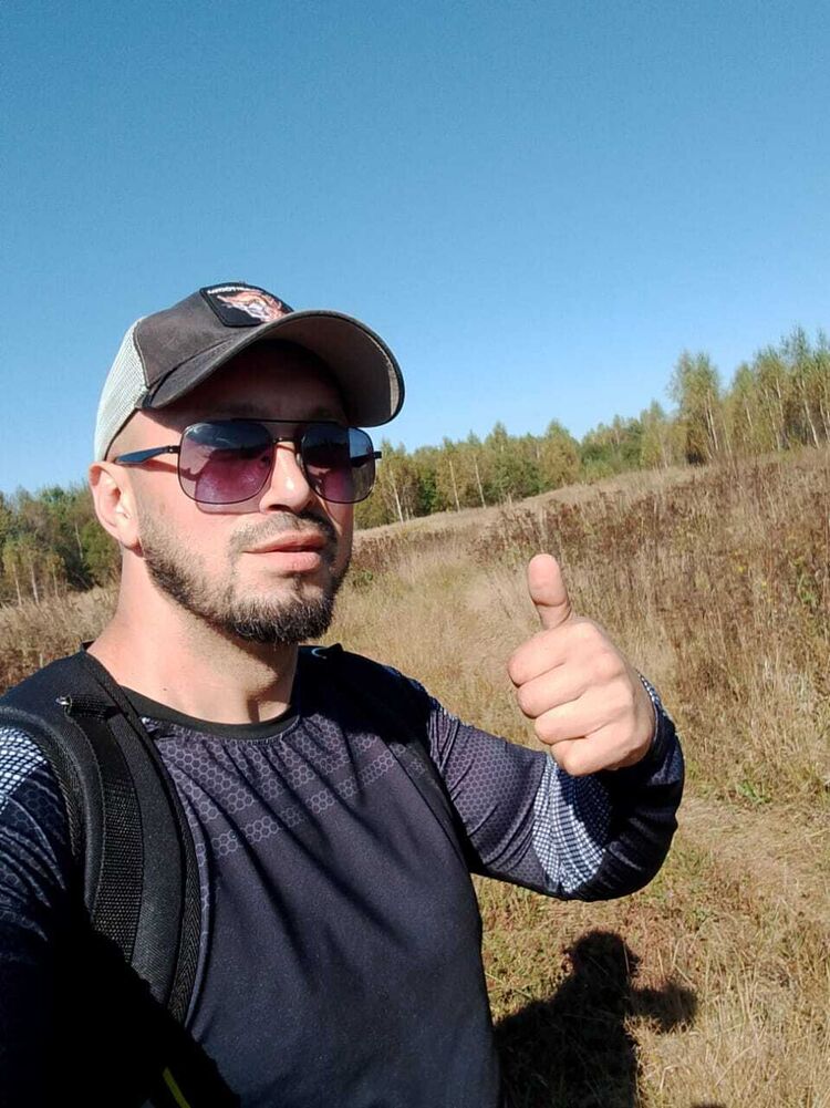  53736829  Artyom, 33 ,    