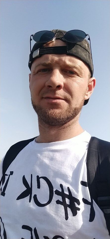  54395509  Viktor, 38 ,    