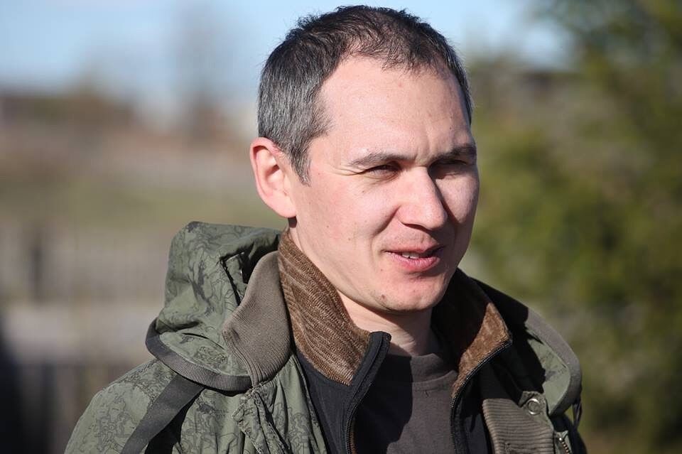  7841949  Konstantin, 47 ,    