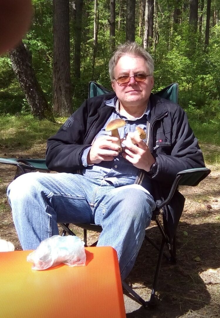  ,   Sergej, 56 ,   ,   , c 