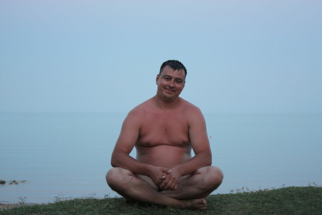  ,   Dima, 42 ,   