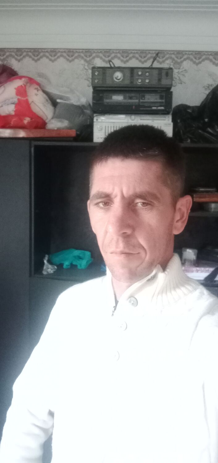  ,   Misha, 40 ,   ,   
