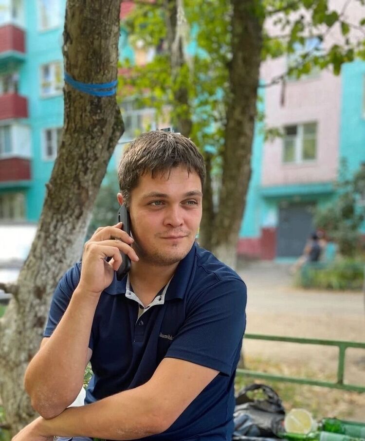  42368979  , 34 ,    