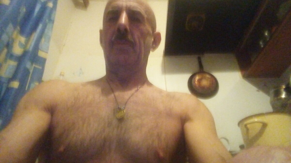  15545609  Nizami, 59 ,    -