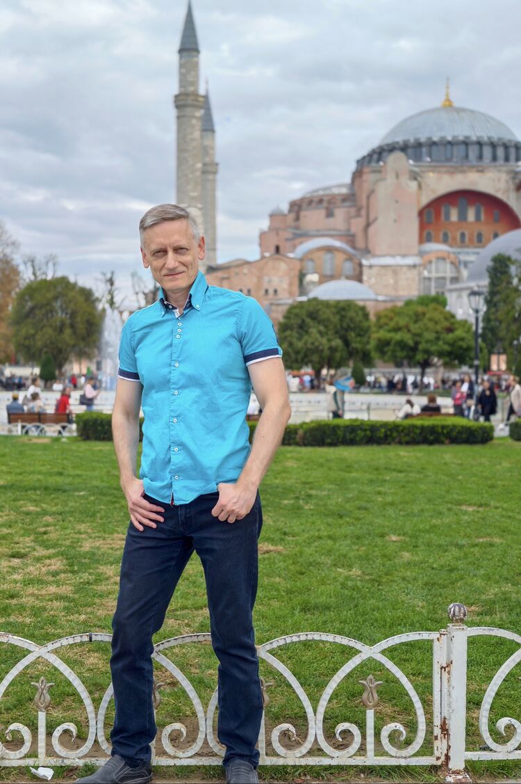  54307089  Andrey, 49 ,    