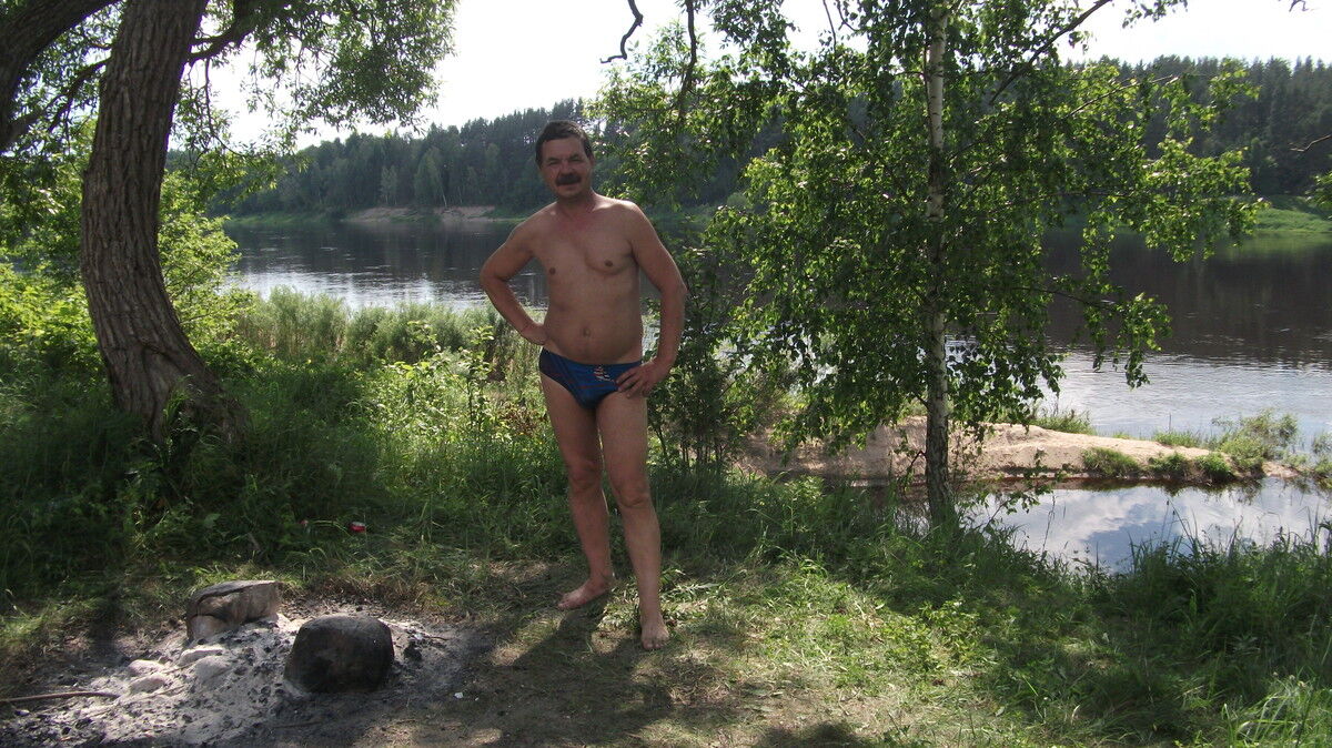  ,   Viktor, 67 ,     , c 