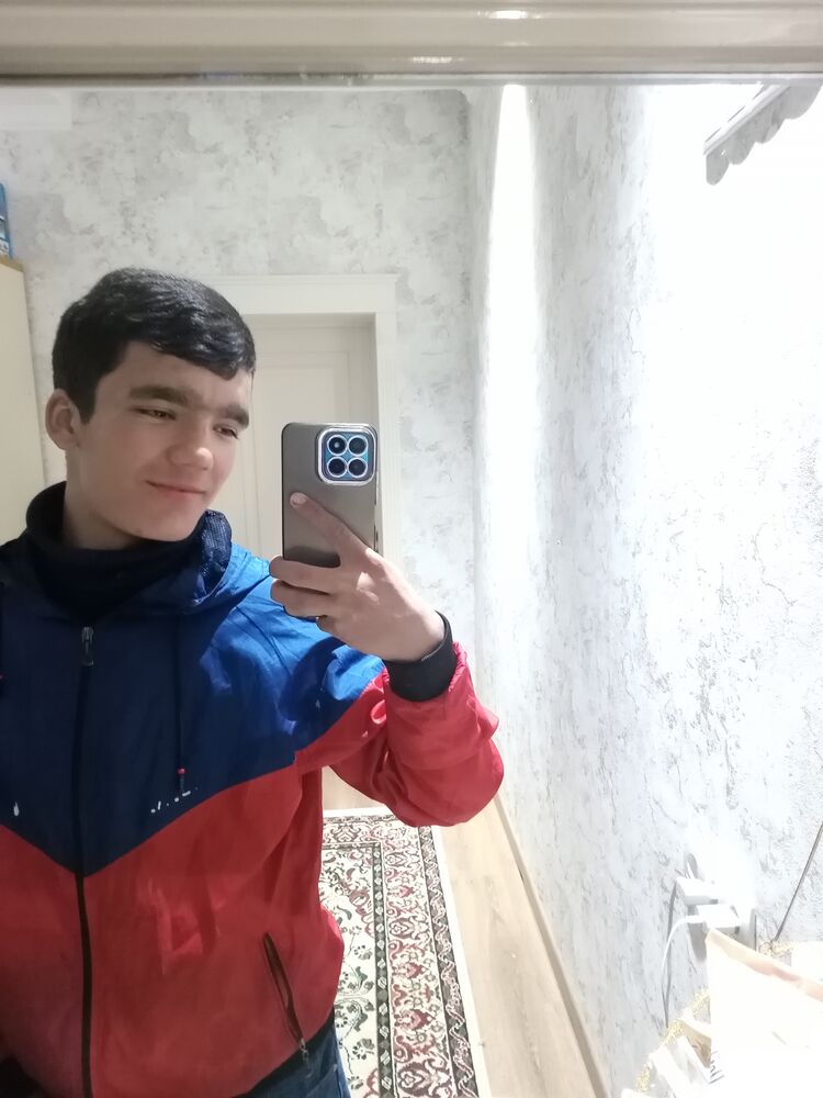  50609099  Hojirahmat, 24 ,    
