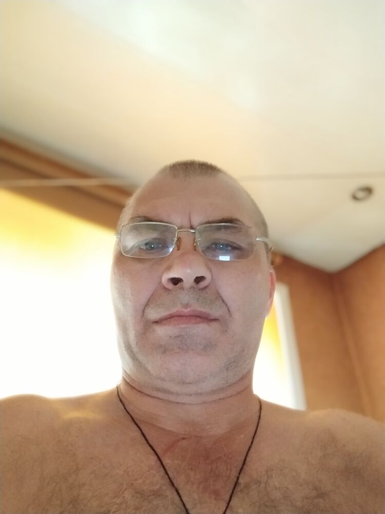  46218389  , 51 ,    