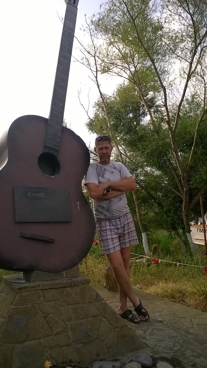  13787509  Sergey, 52 ,    