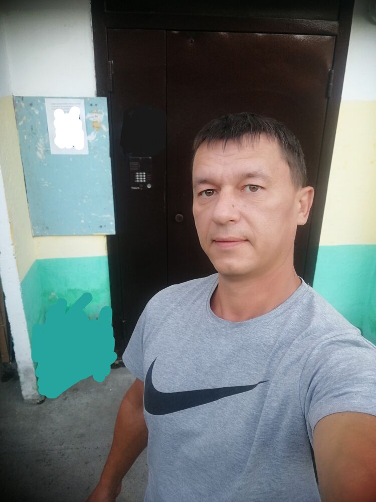  53142299  Maksim, 44 ,    
