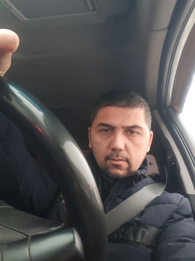  31233489  Maruf, 44 ,    
